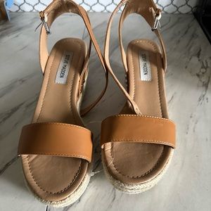 Steve Madden Wedge Sandals Size 10